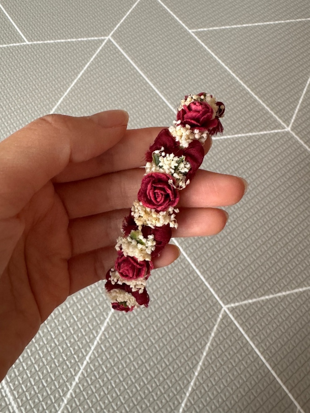 Red and white floral baby headband from boutique Etsy brand